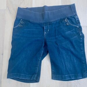 Gap maternity jean denim shorts size medium 8
